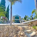 Vilă Mediterranean View