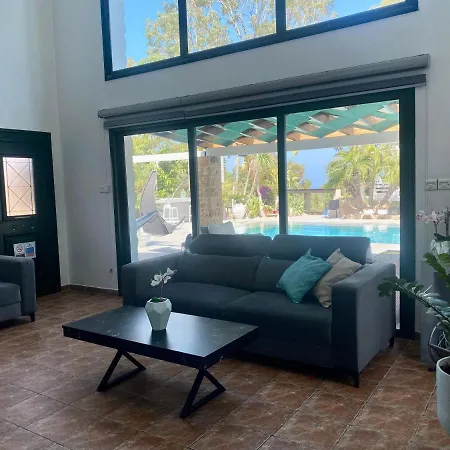 וילה Mediterranean View *